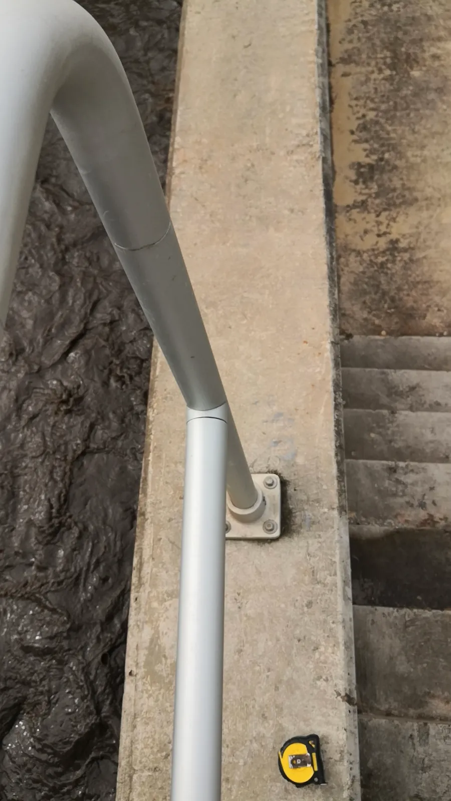 Industrial aluminum handrail system on platform